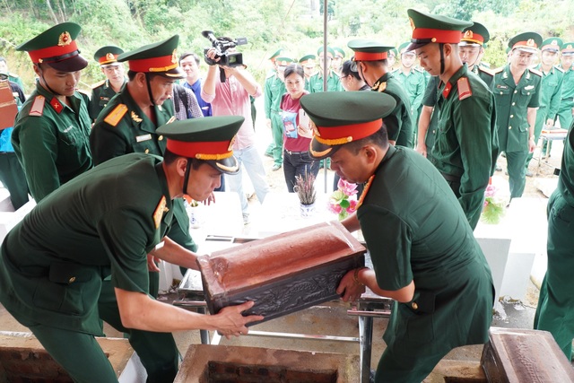 Truy điệu và an táng hài cốt các liệt sĩ tại Vị Xuyên - 14 Truy điệu và an táng hài cốt các liệt sĩ tại Vị Xuyên - 14