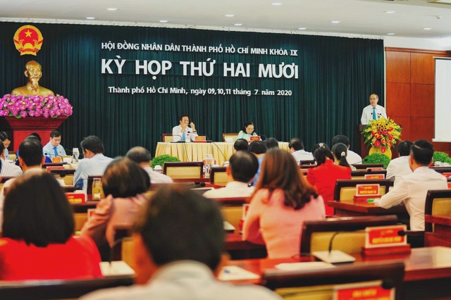 Bí thư Thành uỷ TPHCM: “Cảnh giác cao độ, không để dịch Covid-19 lây lan” - 1 Bí thư Thành uỷ TPHCM: “Cảnh giác cao độ, không để dịch Covid-19 lây lan” - 1