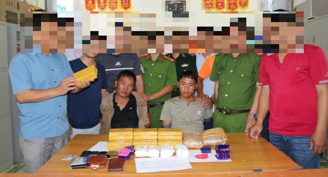 Bắt đường dây buôn ma túy xuyên quốc gia, thu 20 bánh heroin - 1 Bắt đường dây buôn ma túy xuyên quốc gia, thu 20 bánh heroin - 1