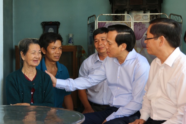 Chủ tịch nước tặng quà nhân kỷ niệm 73 năm Ngày Thương binh - Liệt sĩ - 1 Chủ tịch nước tặng quà nhân kỷ niệm 73 năm Ngày Thương binh - Liệt sĩ - 1