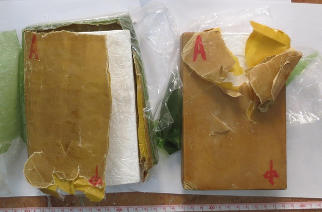 Qua Campuchia vận chuyển 3kg ma túy về Việt Nam, 2 đối tượng bị bắt - 3 Qua Campuchia vận chuyển 3kg ma túy về Việt Nam, 2 đối tượng bị bắt - 3