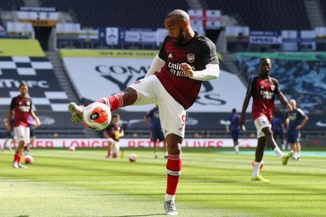 Tottenham 2-1 Arsenal: Thất bại cay đắng của Pháo thủ - 16