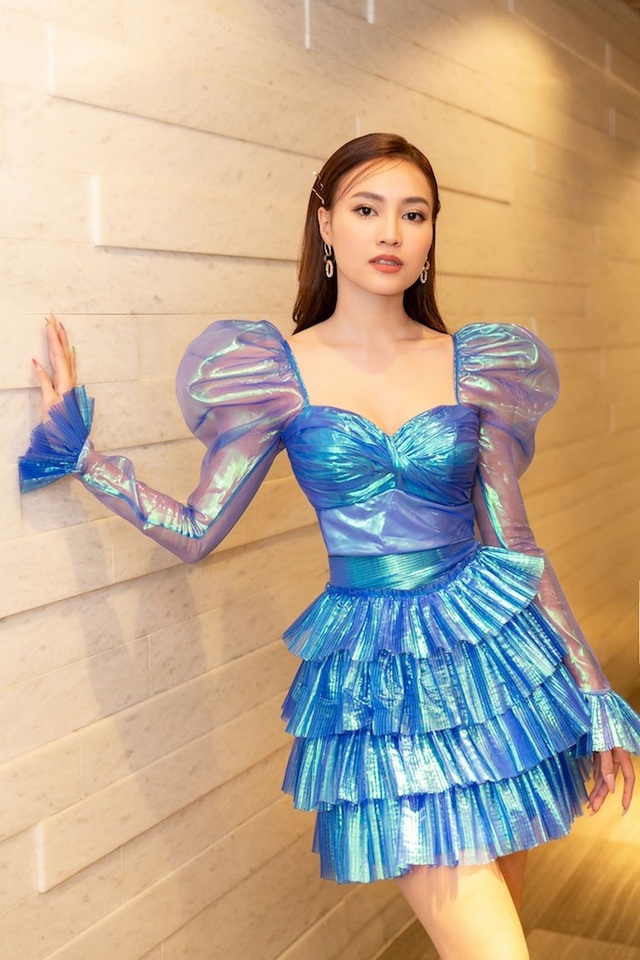 Bà bầu Hồ Ngọc Hà không khoe dáng vẫn đầy thu hút - 7 Bà bầu Hồ Ngọc Hà không khoe dáng vẫn đầy thu hút - 7