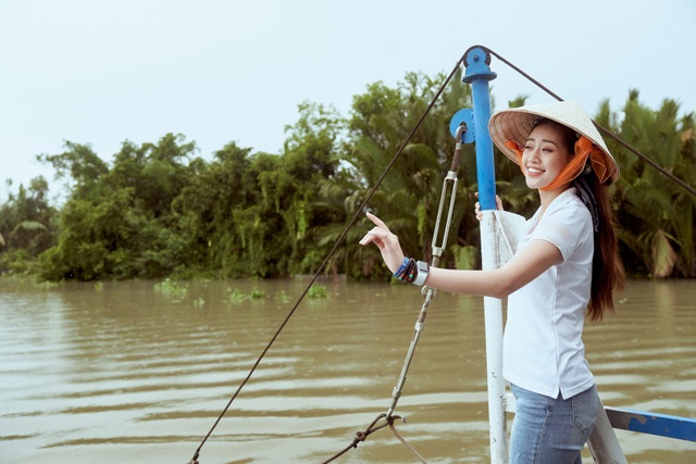 Hoa hậu Khánh Vân khoe mặt mộc xinh đẹp trải nghiệm cuộc sống miền Tây - 14 Hoa hậu Khánh Vân khoe mặt mộc xinh đẹp trải nghiệm cuộc sống miền Tây - 14