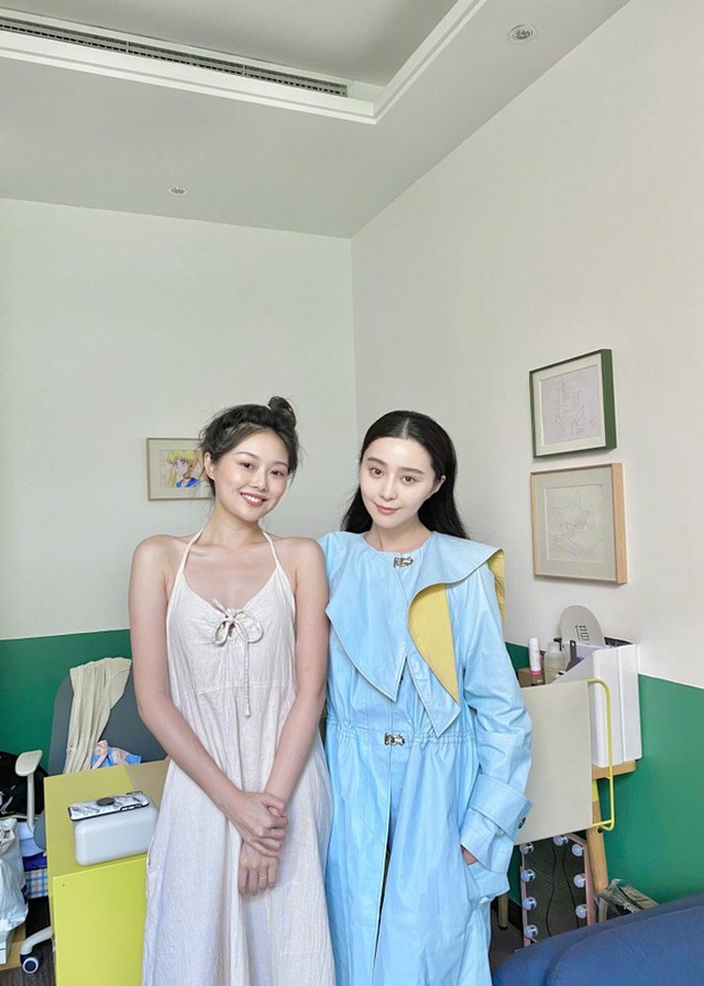 Dấu hiệu tích cực cho công cuộc quay lại làng giải trí của Phạm Băng Băng - 8 Dấu hiệu tích cực cho công cuộc quay lại làng giải trí của Phạm Băng Băng - 8
