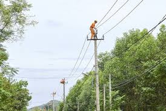 Nắng nóng gay gắt kỷ lục 27 năm: Cung ứng điện vẫn đầy đủ, thông suốt - 2 Nắng nóng gay gắt kỷ lục 27 năm: Cung ứng điện vẫn đầy đủ, thông suốt - 2