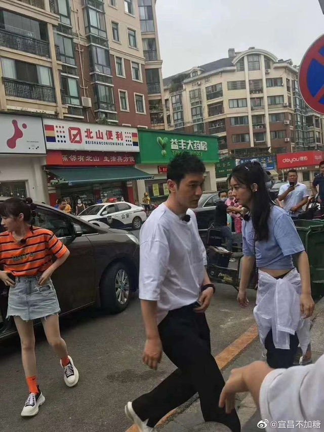 “Gái một con” Triệu Lệ Dĩnh được khen ngày càng đẹp! - 8 “Gái một con” Triệu Lệ Dĩnh được khen ngày càng đẹp! - 8