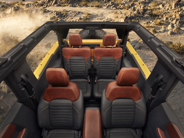 Ford Bronco ra mắt, cạnh tranh sát ván Jeep Wrangler - 28 Ford Bronco ra mắt, cạnh tranh sát ván Jeep Wrangler - 28