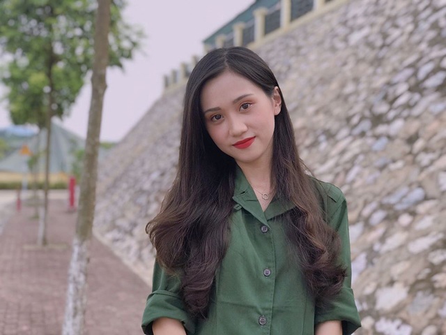 Dàn “cực phẩm” ĐH Kinh tế Quốc dân khoe nhan sắc trong kỳ học quân sự - 11 Dàn “cực phẩm” ĐH Kinh tế Quốc dân khoe nhan sắc trong kỳ học quân sự - 11