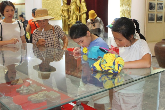 Tháng 7 ở Ngã Ba Đồng Lộc - 14 Tháng 7 ở Ngã Ba Đồng Lộc - 14