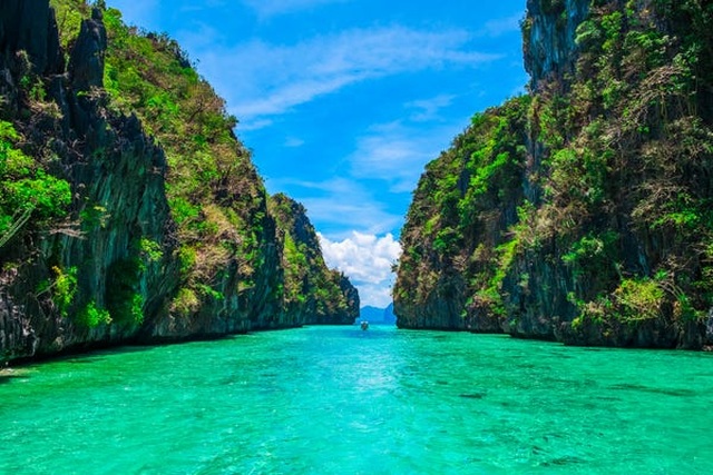 Khám phá hòn đảo đẹp nhất thế giới 2020 - 3