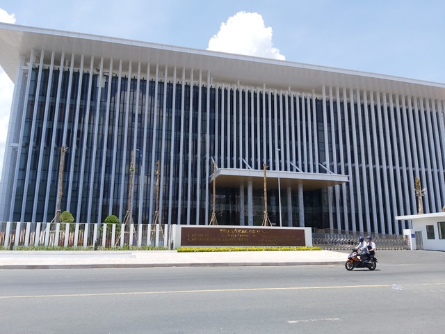 Cà Mau chuyển nhiệm vụ một chi cục, bị Bộ Nông nghiệp “tuýt còi” - 1 Cà Mau chuyển nhiệm vụ một chi cục, bị Bộ Nông nghiệp “tuýt còi” - 1