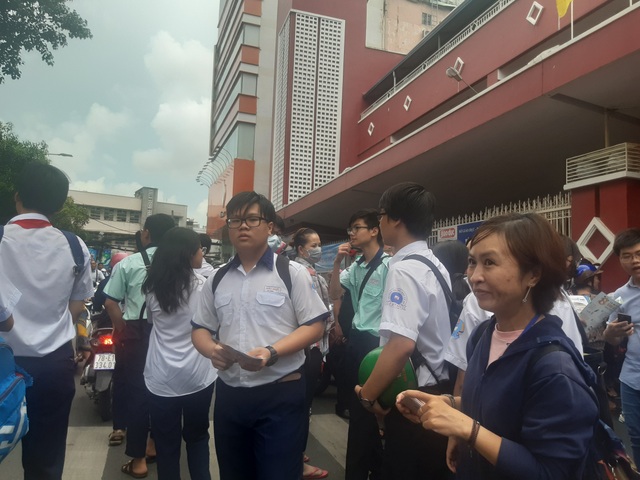 “Đại dịch Covid-19” vào đề văn thi lớp 10 tại TPHCM - 1 “Đại dịch Covid-19” vào đề văn thi lớp 10 tại TPHCM - 1
