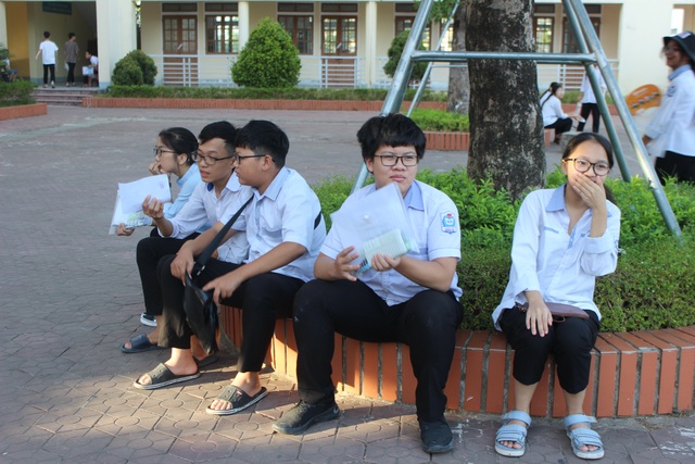 Hà Tĩnh: Gần 16.500 thí sinh bước vào kỳ thi lớp 10 THPT - 3 Hà Tĩnh: Gần 16.500 thí sinh bước vào kỳ thi lớp 10 THPT - 3