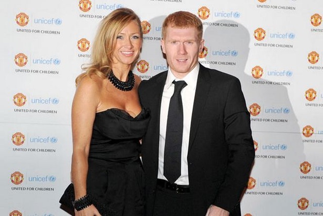 Paul Scholes bị vợ bỏ sau 21 năm hôn nhân gắn bó - 1 Paul Scholes bị vợ bỏ sau 21 năm hôn nhân gắn bó - 1