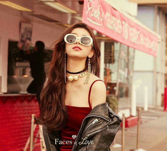 “Tình đầu quốc dân” Suzy: Diễn xuất mờ nhạt nhưng vẫn nổi tiếng xuất sắc - 2 “Tình đầu quốc dân” Suzy: Diễn xuất mờ nhạt nhưng vẫn nổi tiếng xuất sắc - 2