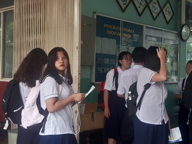 “Đại dịch Covid-19” vào đề văn thi lớp 10 tại TPHCM - 6 “Đại dịch Covid-19” vào đề văn thi lớp 10 tại TPHCM - 6