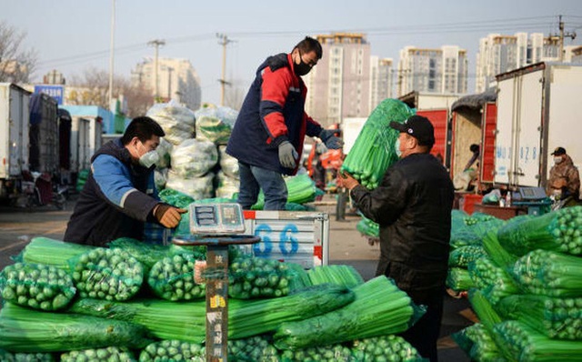 Nền kinh tế Trung Quốc dù hồi phục  nhưng vẫn còn yếu ớt - 1