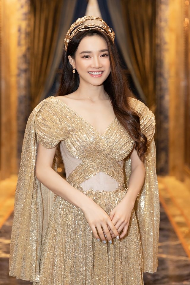 Nhã Phương đã tập dã man tàn khốc để giảm cân thần tốc sau sinh - 7 Nhã Phương đã tập dã man tàn khốc để giảm cân thần tốc sau sinh - 7