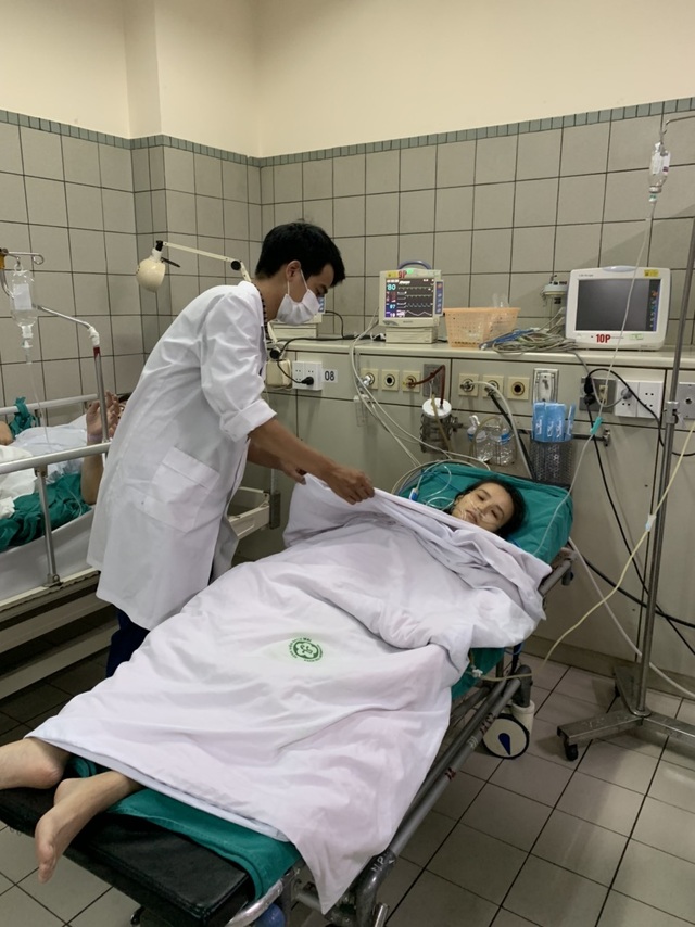 Thai phụ nguy kịch buộc phải mổ bắt con cầu cứu các nhà hảo tâm giúp đỡ - 4 Thai phụ nguy kịch buộc phải mổ bắt con cầu cứu các nhà hảo tâm giúp đỡ - 4