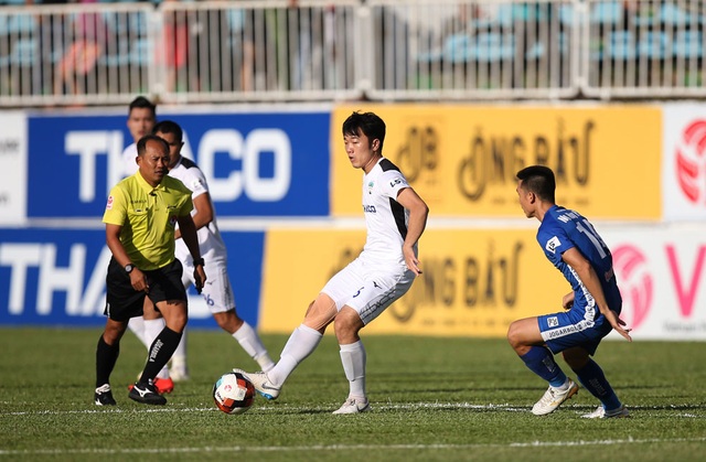 Cuộc đua vô địch khốc liệt tại V-League 2020 - 4 Cuộc đua vô địch khốc liệt tại V-League 2020 - 4