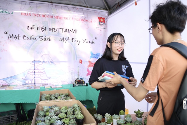 Học sinh, sinh viên Đà Nẵng giao lưu văn hoá Việt - Nhật - 2 Học sinh, sinh viên Đà Nẵng giao lưu văn hoá Việt - Nhật - 2