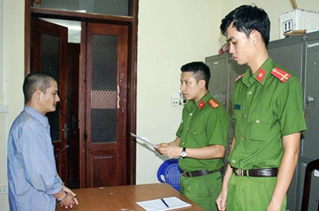 Khởi tố vụ án phụ huynh vào trường đánh học sinh lớp 1 - 2