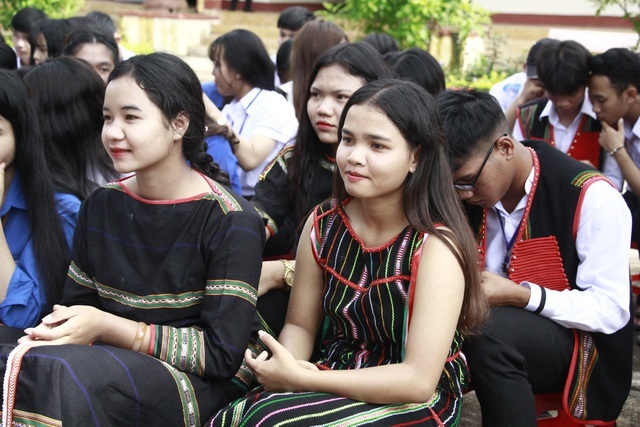 Đắk Lắk: Hơn 1.200 học sinh cạnh tranh suất vào trường chuyên - 1 Đắk Lắk: Hơn 1.200 học sinh cạnh tranh suất vào trường chuyên - 1