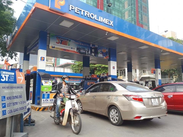 Thay đổi cách tính giá xăng dầu, một mặt bằng giá mới cho toàn dân - 1