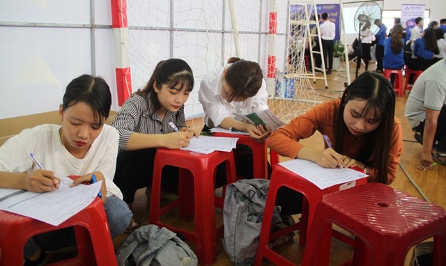 Bình Định: Hơn 2.000 sinh viên dự Ngày hội việc làm 2020 - 3