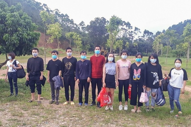 Phát hiện và đưa đi cách ly 11 người nhập cảnh trái phép vào Việt Nam - 1 Phát hiện và đưa đi cách ly 11 người nhập cảnh trái phép vào Việt Nam - 1