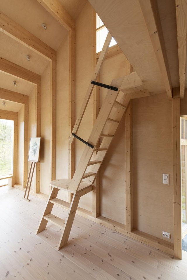 Độc, lạ: Ngôi nhà làm từ cabin 44m2 lọt thỏm giữa thiên nhiên hùng vĩ - 9 Độc, lạ: Ngôi nhà làm từ cabin 44m2 lọt thỏm giữa thiên nhiên hùng vĩ - 9
