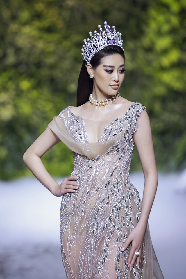 Nữ hoàng Bolero Lệ Quyên làm người mẫu cùng dàn Hoa hậu, Á hậu đình đám - 7