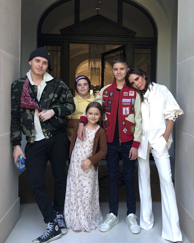 Vợ chồng David Beckham dạy các con trai phải sống tôn trọng nữ giới - 4 Vợ chồng David Beckham dạy các con trai phải sống tôn trọng nữ giới - 4