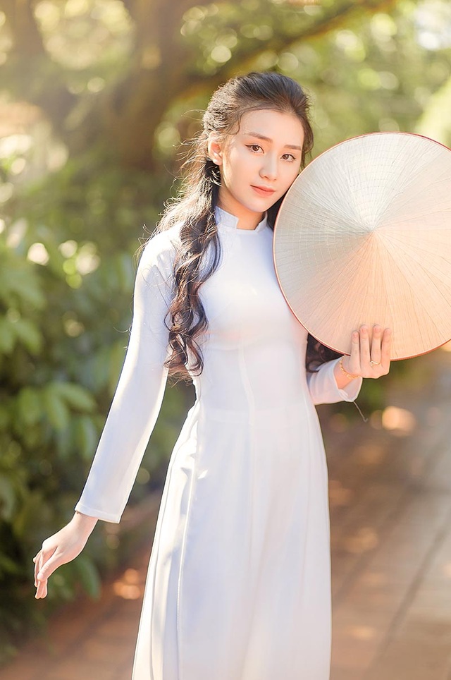 Nữ sinh Đắk Lắk “gây thương nhớ” với nét đẹp trong veo - 1 Nữ sinh Đắk Lắk “gây thương nhớ” với nét đẹp trong veo - 1