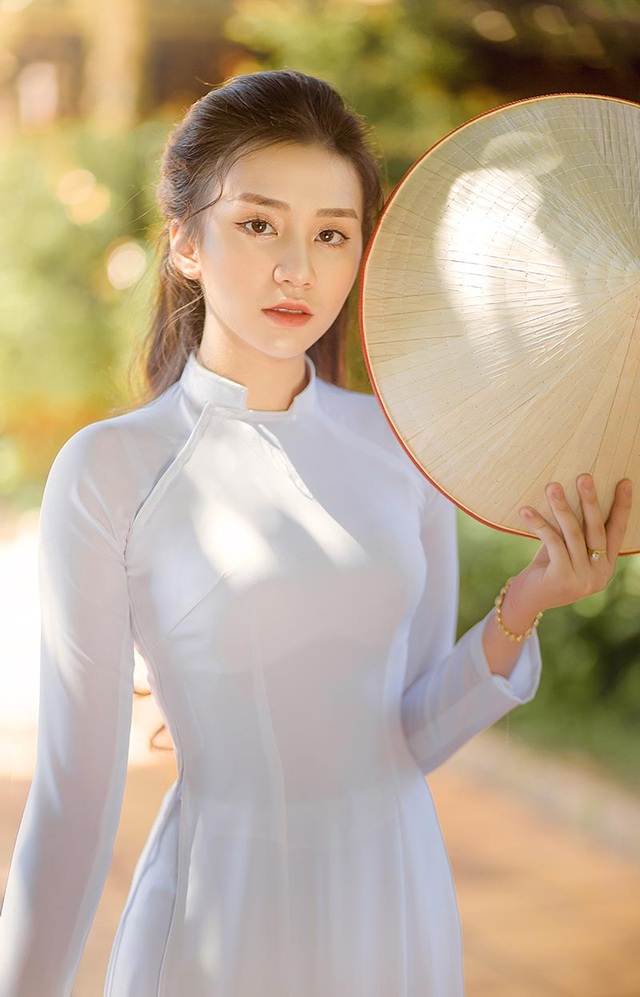 Nữ sinh Đắk Lắk “gây thương nhớ” với nét đẹp trong veo - 3 Nữ sinh Đắk Lắk “gây thương nhớ” với nét đẹp trong veo - 3
