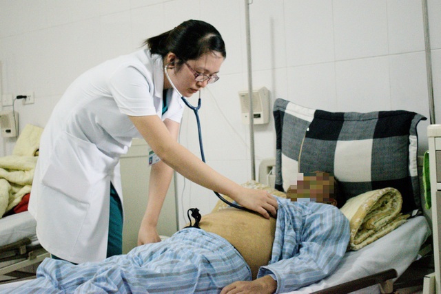 Người Việt tự đưa mầm mống của ung thư gan vào cơ thể như thế nào? - 1 Người Việt tự đưa mầm mống của ung thư gan vào cơ thể như thế nào? - 1