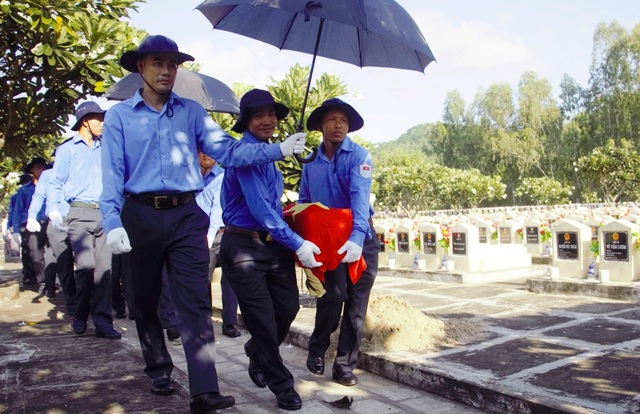 Truy điệu, cải táng 99 hài cốt liệt sĩ quân tình nguyện Việt Nam - 1 Truy điệu, cải táng 99 hài cốt liệt sĩ quân tình nguyện Việt Nam - 1