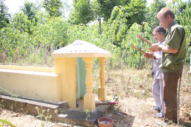 “Chúng con sẽ đưa ba về với đồng đội!” - 3 “Chúng con sẽ đưa ba về với đồng đội!” - 3