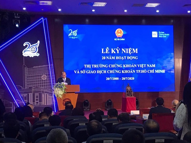 Thủ tướng Nguyễn Xuân Phúc: Chứng khoán Việt sẵn sàng chinh phục biển lớn - 1 Thủ tướng Nguyễn Xuân Phúc: Chứng khoán Việt sẵn sàng chinh phục biển lớn - 1