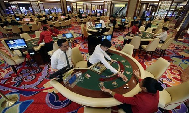 Thua bạc ở casino ở Campuchia một phụ nữ thế thân ở sòng bài