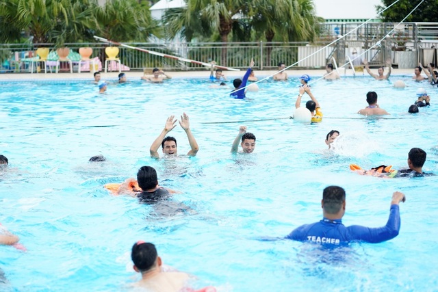 100 giáo viên thể chất tham gia tập huấn phòng chống đuối nước trẻ em - 1 100 giáo viên thể chất tham gia tập huấn phòng chống đuối nước trẻ em - 1