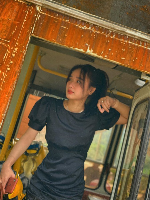 Nữ sinh gây chú ý vì nhan sắc gần giống diễn viên nổi tiếng Trung Quốc - 5 Nữ sinh gây chú ý vì nhan sắc gần giống diễn viên nổi tiếng Trung Quốc - 5