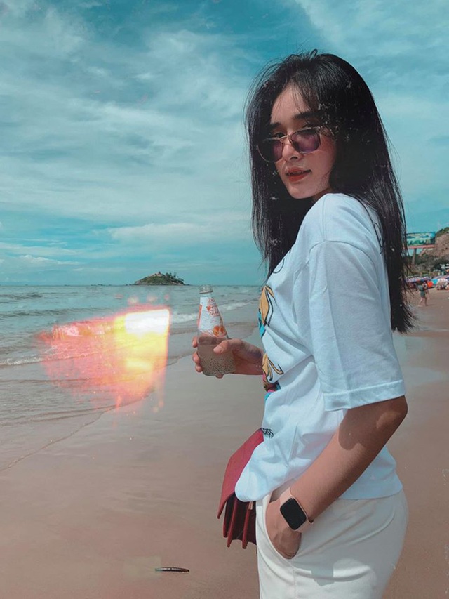Nữ sinh gây chú ý vì nhan sắc gần giống diễn viên nổi tiếng Trung Quốc - 6 Nữ sinh gây chú ý vì nhan sắc gần giống diễn viên nổi tiếng Trung Quốc - 6