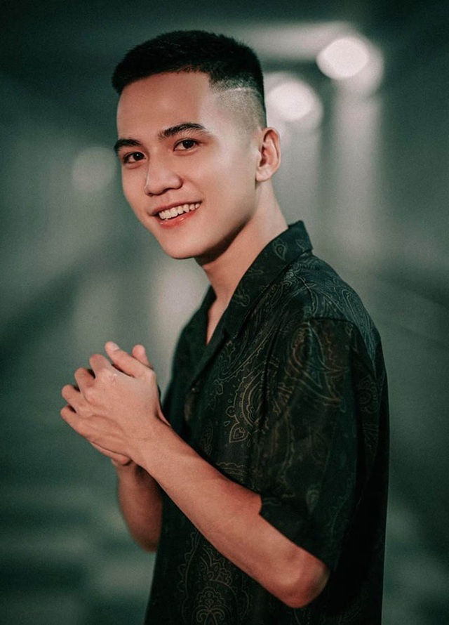 Những hot boy điển trai “đốn tim” dân mạng trong tháng 7 - 2 Những hot boy điển trai “đốn tim” dân mạng trong tháng 7 - 2