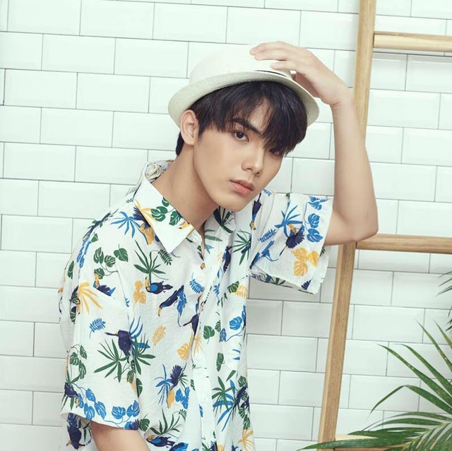 Những hot boy điển trai “đốn tim” dân mạng trong tháng 7 - 4 Những hot boy điển trai “đốn tim” dân mạng trong tháng 7 - 4