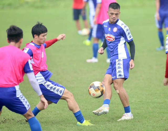 Công Phượng, Bùi Tiến Dũng miệt mài tập, chờ tái ngộ Quang Hải - 3 Công Phượng, Bùi Tiến Dũng miệt mài tập, chờ tái ngộ Quang Hải - 3