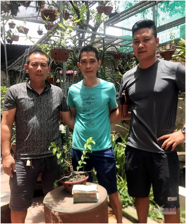 Bỏ 4,5 triệu đồng chơi thử lan đột biến, anh thợ điện máy gây dựng gia tài 10 tỷ đồng - 8 Bỏ 4,5 triệu đồng chơi thử lan đột biến, anh thợ điện máy gây dựng gia tài 10 tỷ đồng - 8