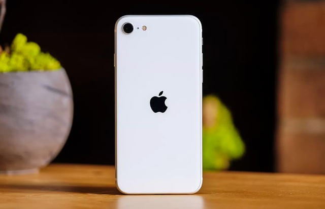 iPhone SE thắng lớn tại Mỹ, nhưng vẫn là hàng ế tại Việt Nam - 2 iPhone SE thắng lớn tại Mỹ, nhưng vẫn là hàng ế tại Việt Nam - 2