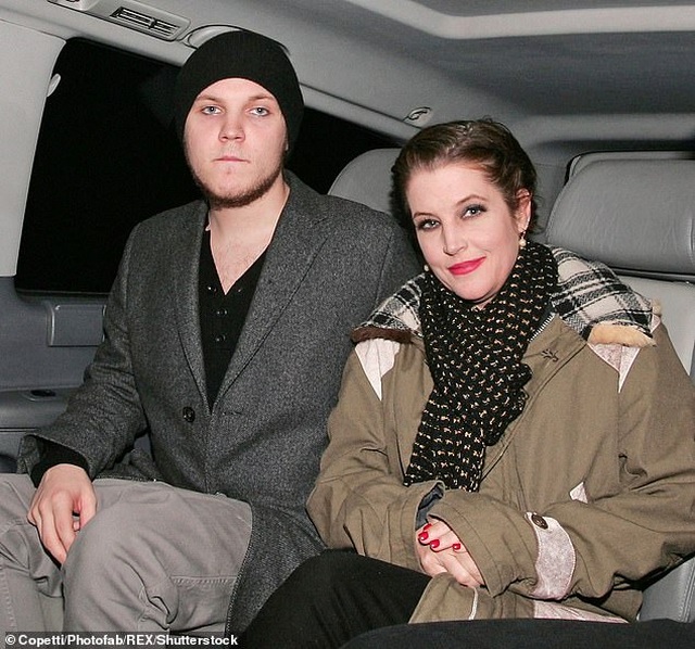 Lisa Marie Presley không muốn trở về ngôi nhà nơi con trai tự vẫn - 1 Lisa Marie Presley không muốn trở về ngôi nhà nơi con trai tự vẫn - 1